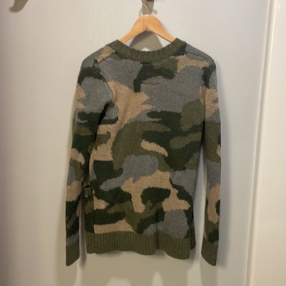 Hollister woman’s camo cardigan - Picture 7 of 9